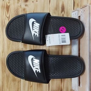 Men's Nike Sandles Size 11